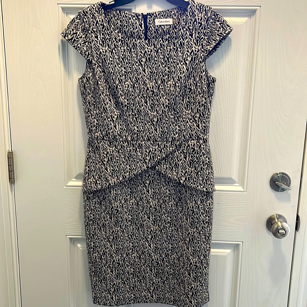 Calvin Klein dress. Size 8. Black and white pattern